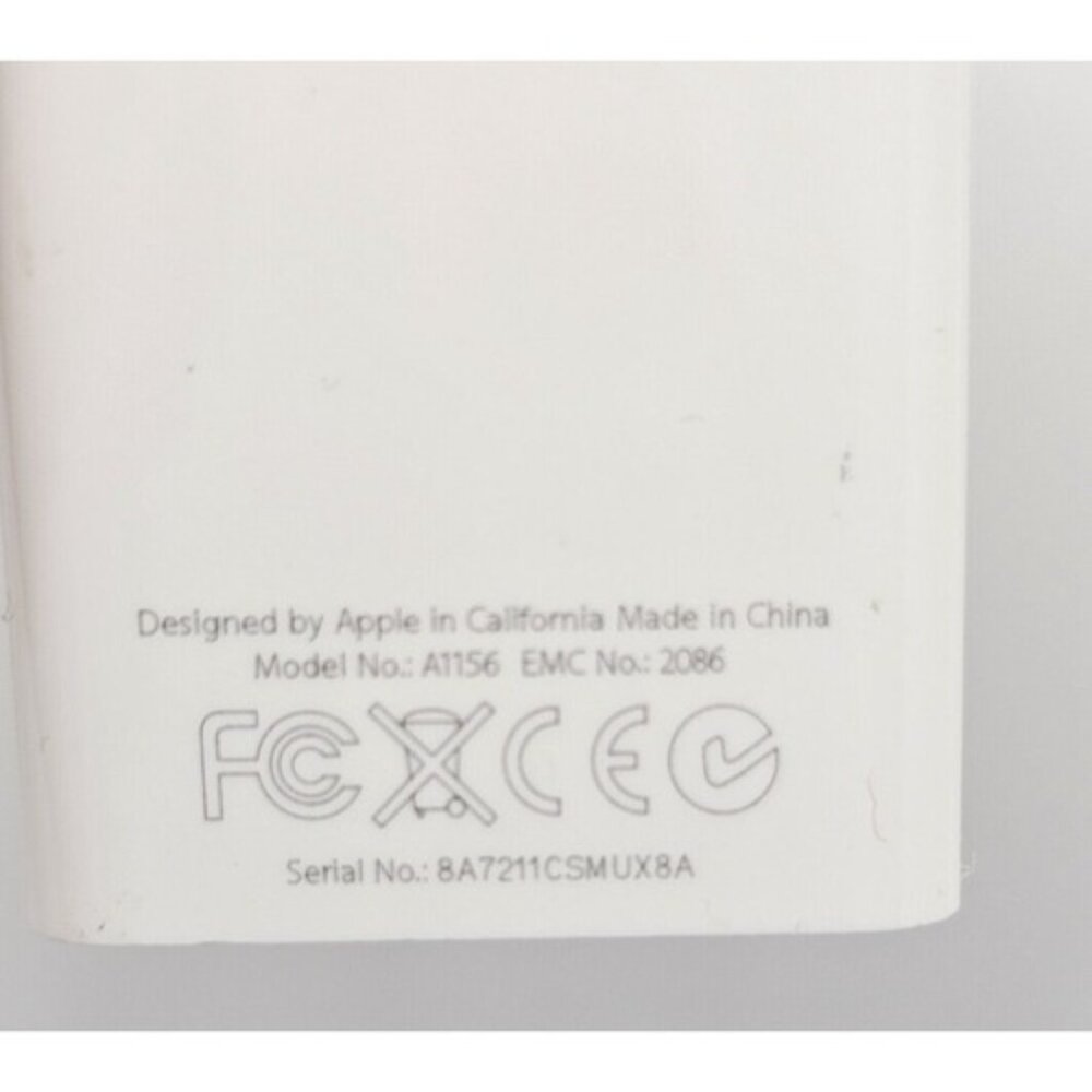 Apple White Remote Control - Picture 8 of 11